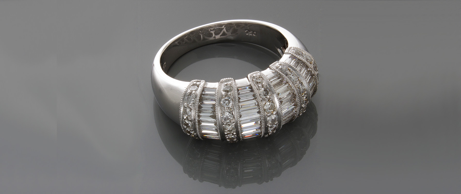 White Gold and Diamonds Ring